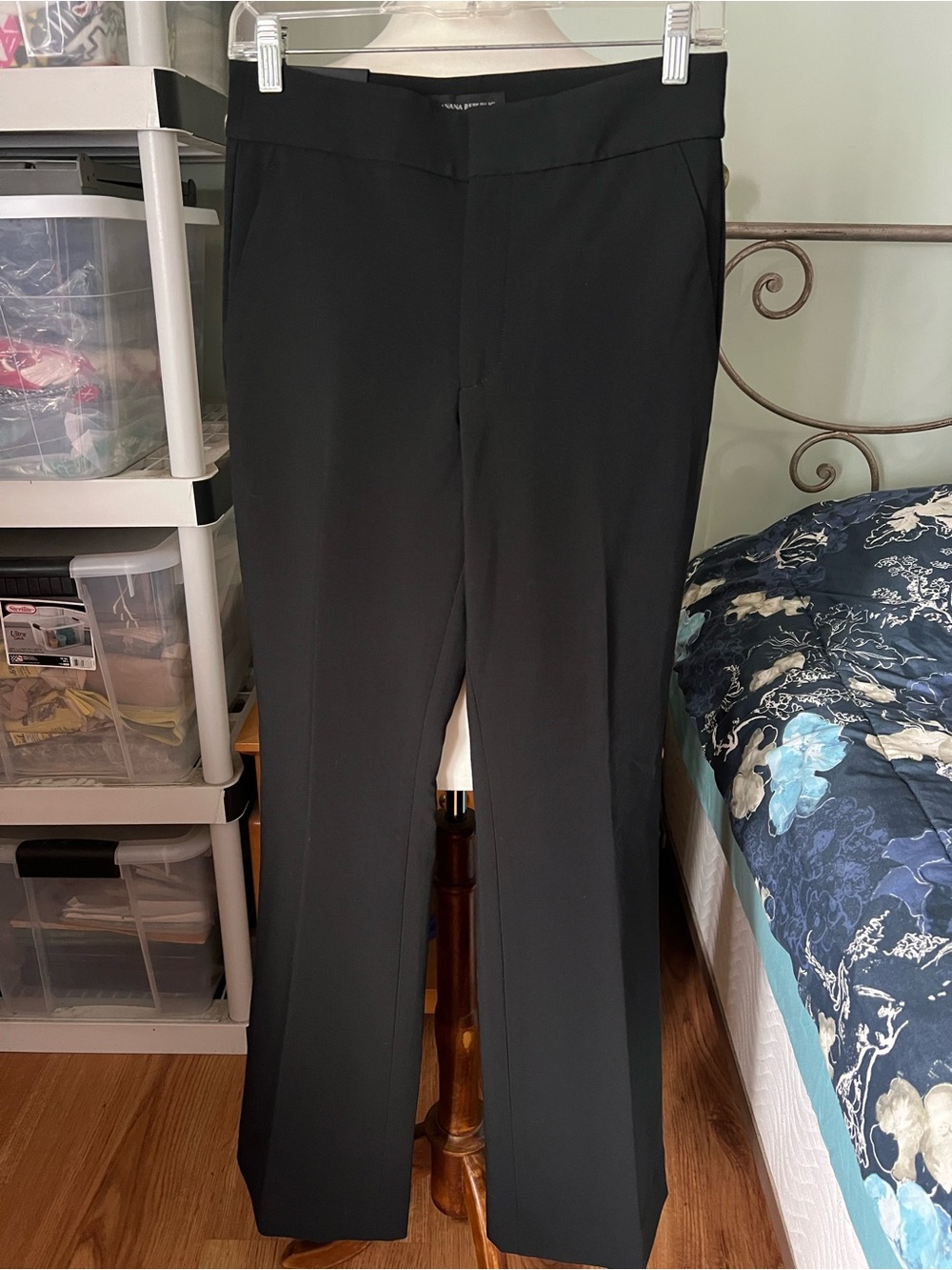 Banana Republic Size 4 High Rise Flare Black Tailored Performance Stretch Pants
